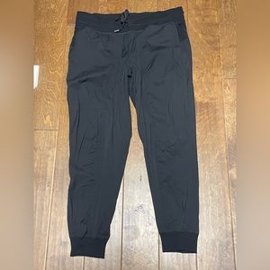 Lululemon Dance Studio Mid-Rise Jogger Size 14 Black code -  w5enms